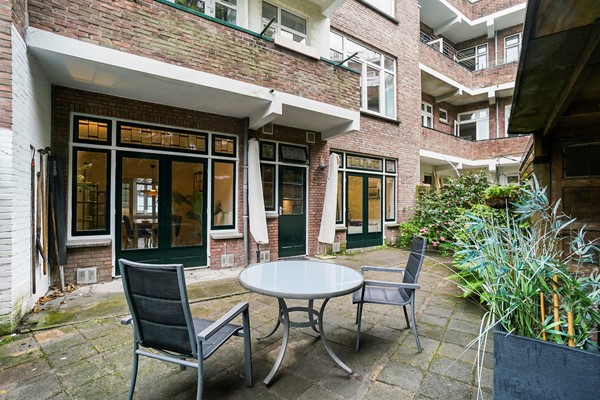 Medium property photo - Vondelstraat, 2513 ET Den Haag